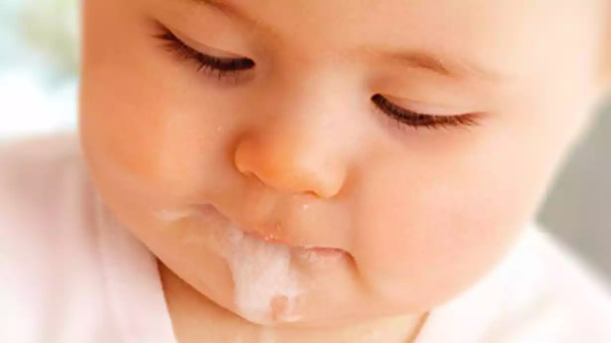 6 Habits That Trigger Reflux in Babies